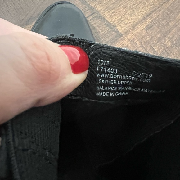 BORN Black leather boots. Born. Size 10M - Picture 6 of 6